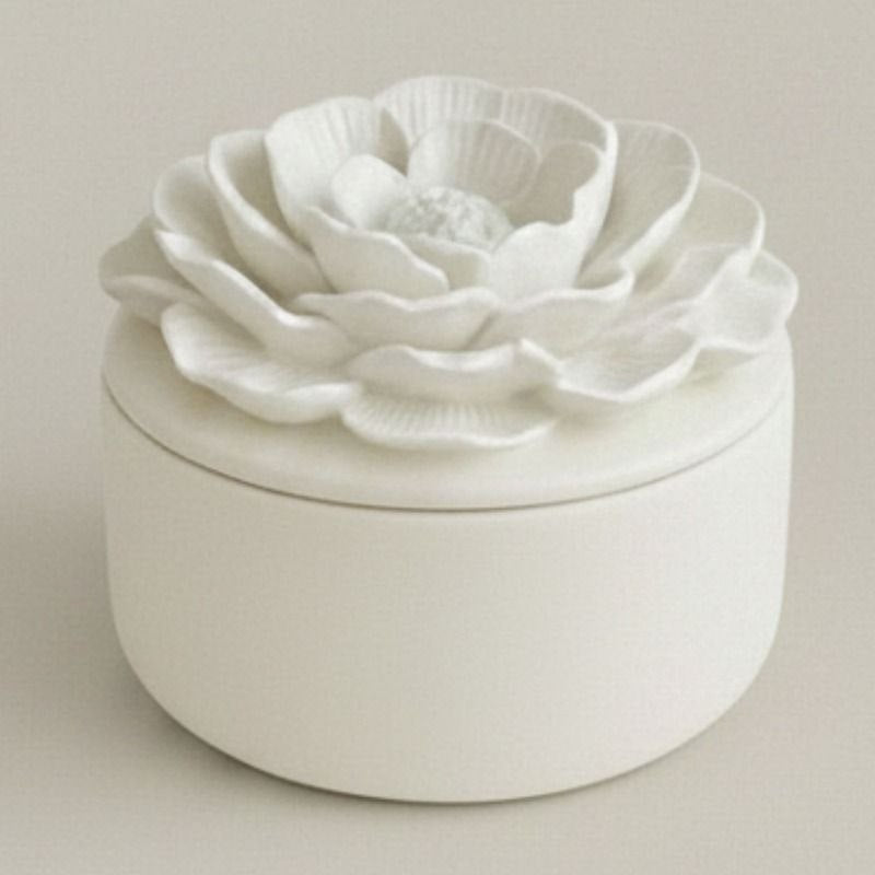 Camelia jar with natural finish